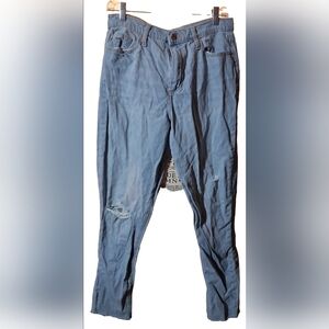 Universal Thread Distressed Boyfriend Jeans size 2/26R